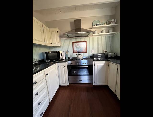 5 BEDROOM GATED ESTATE FOR SALE IN UNDERBERG